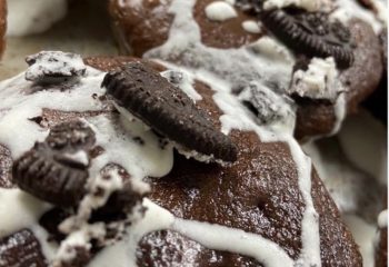 Cookies & Cream Protein Donuts