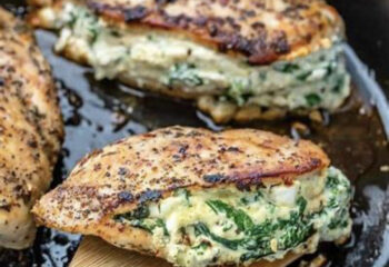 Spinach and Cheese Stuffed Chicken-Muscle Gain